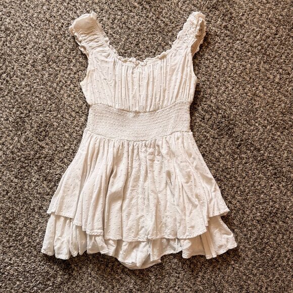 UO Rosie Smocked Tiered Ruffle Romper White Small - Picture 3 of 3